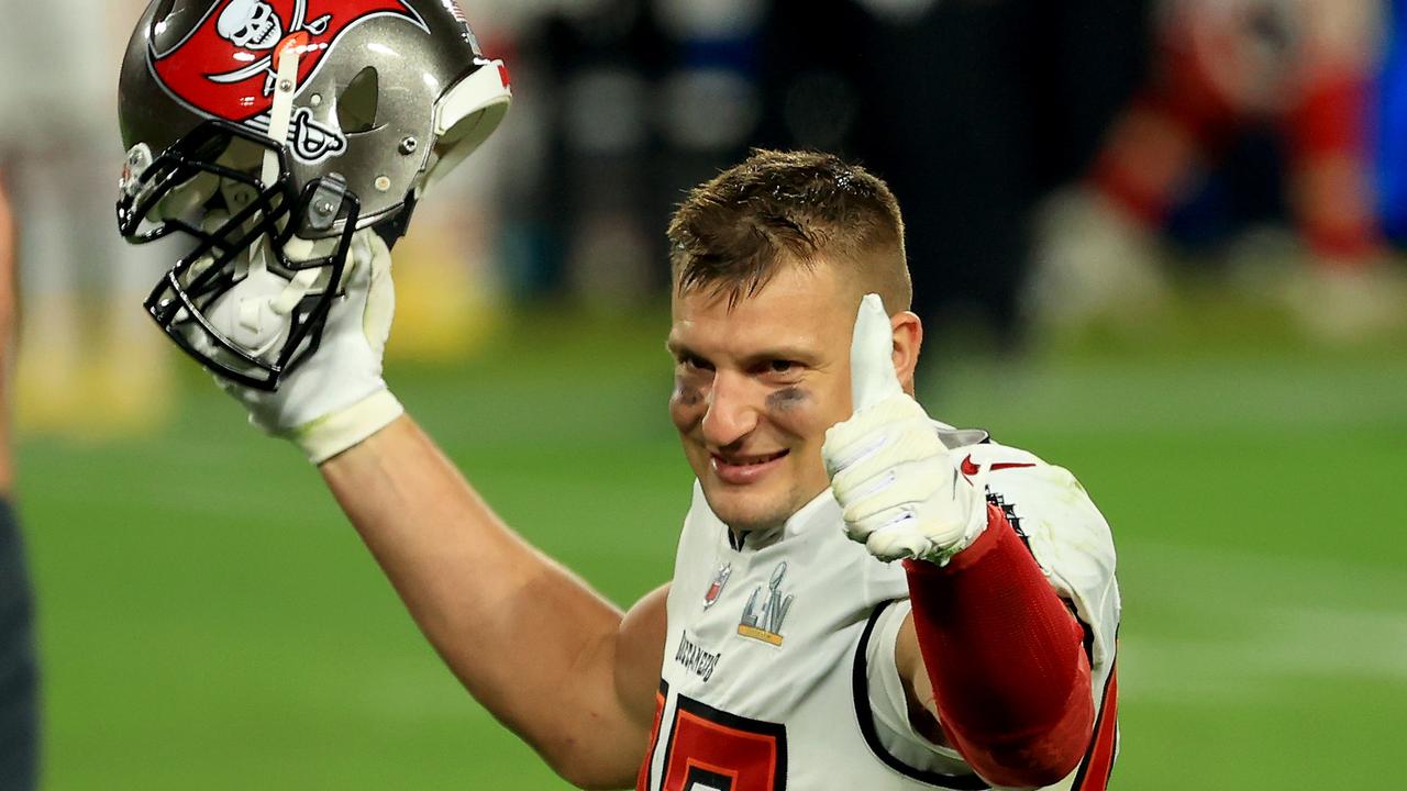 Rob Gronkowski: I want to 'dip my toes' into free agency, but