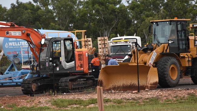 Police investigate a scene at a Berrimah Worksite on Monday evening. PICTURE Will Zwar