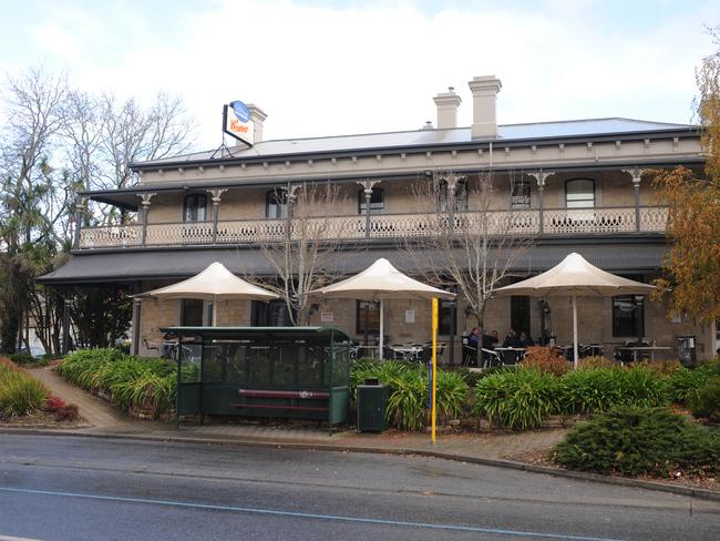 Exterior of The Stirling Hotel, Stirling, SA.