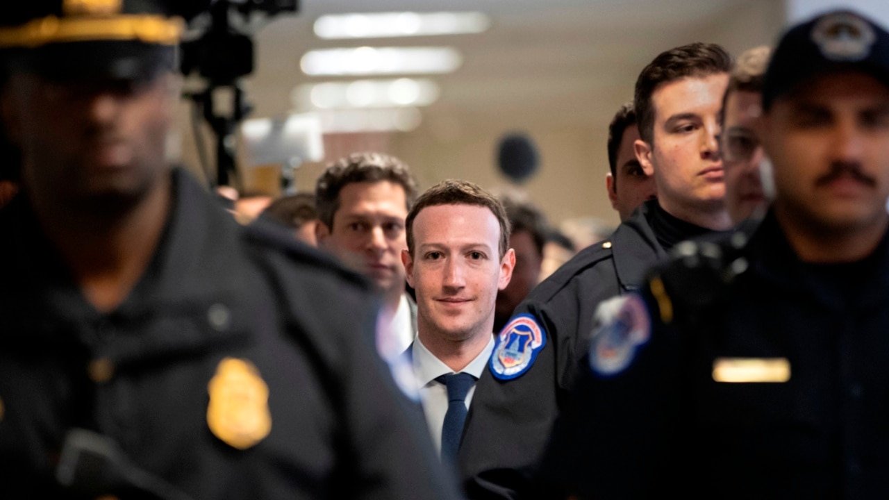 Zuckerberg testifies before US senators 