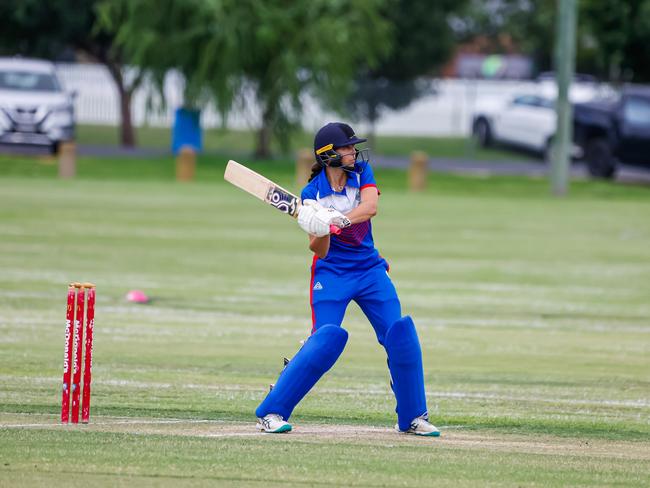 Molly Dare for Newcastle. 2024 Under-16 Female Cricket Country Championships in Bathurst. Picture: Peter Yandle - My Action Images