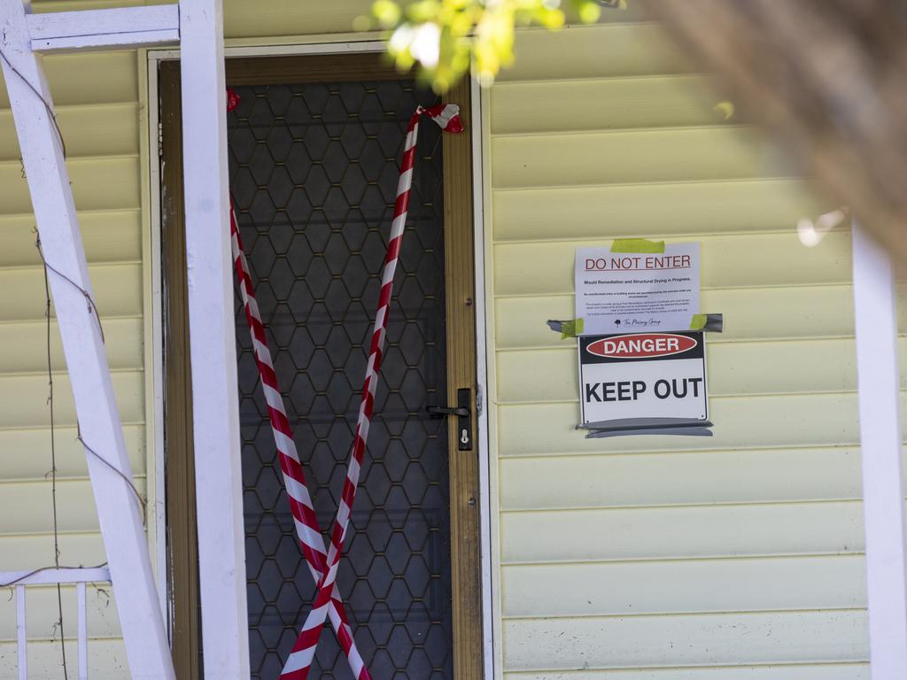 A flood damaged house on Bale Street, Rocklea. Picture : Matthew Poon.