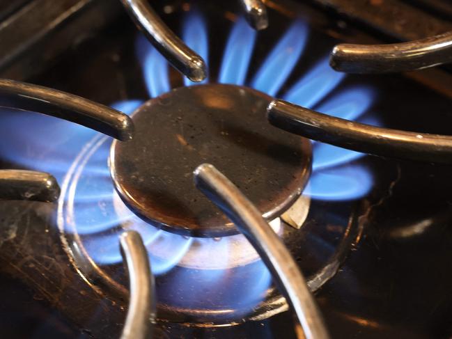 CHICAGO, ILLINOIS - JANUARY 12: In this photo illustration, flames burn on a natural gas-burning stove on January 12, 2023 in Chicago, Illinois. Consumers and politicians have voiced concern after the commissioner of the Consumer Product Safety Commission (CPSC) recently suggested that gas stoves were a health hazard, leading people to believe that they would be banned. (Photo Illustration by Scott Olson/Getty Images) (Photo by SCOTT OLSON / GETTY IMAGES NORTH AMERICA / Getty Images via AFP)