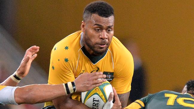 BRISBANE, AUSTRALIA - SEPTEMBER 10: Wallabies player Samu Kerevi takes on the defence during the Rugby Championship match between the Australian Wallabies and the South Africa Springboks at Suncorp Stadium on September 10, 2016 in Brisbane, Australia.  (Photo by Bradley Kanaris/Getty Images)