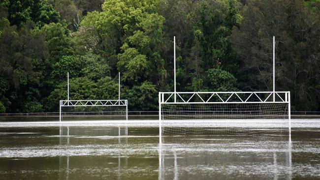 Flooding at Emerald Lakes on Saturday. Picture: Bill Morris