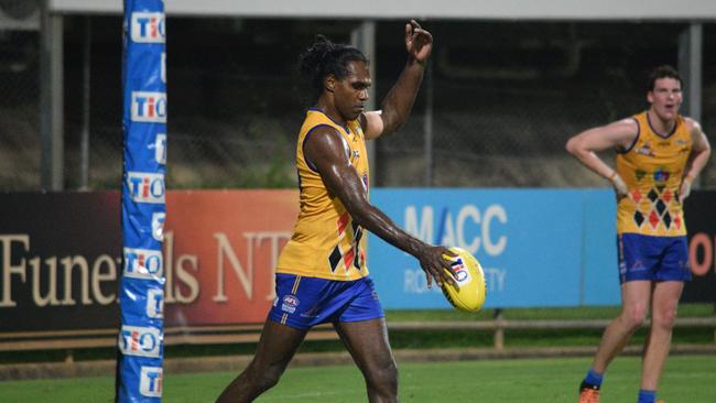 Mitchel Taylor was in good form for Wanderers against Nightcliff. Picture: Alison McGowan / AFLNT Media