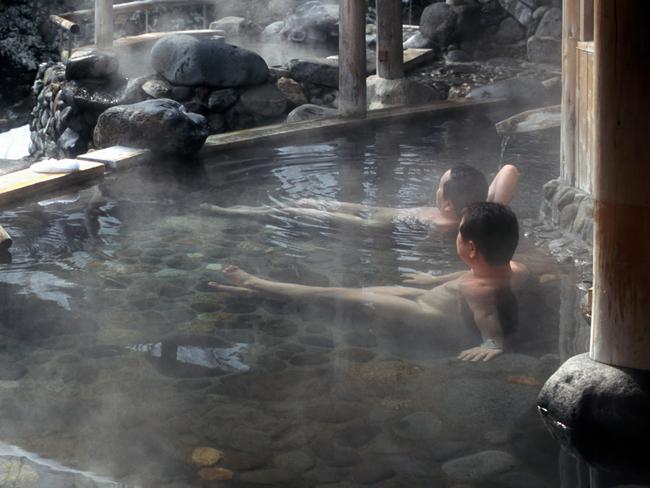 Is it acceptable to wear a towel in the onsen if you're a foreigner? - Quora