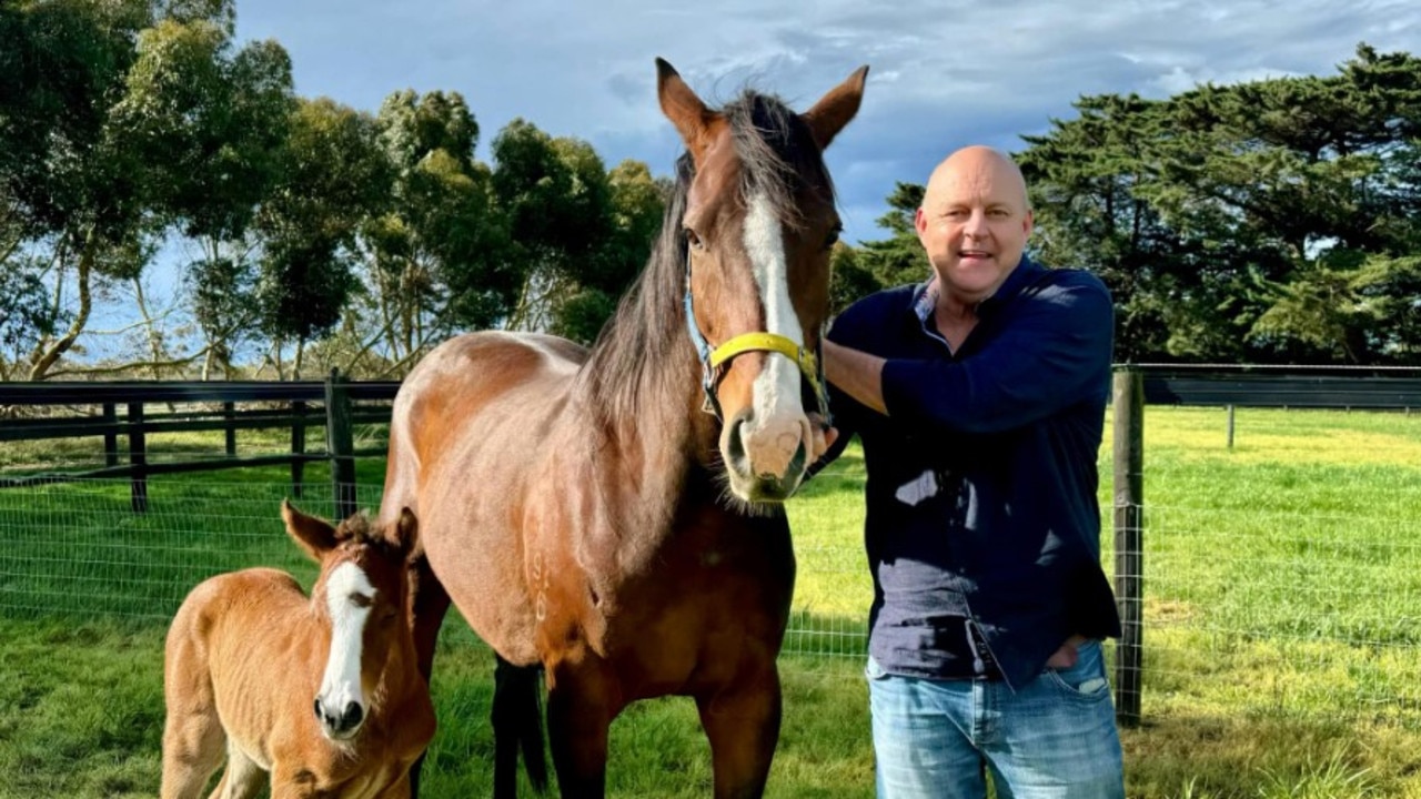 Fleur called Brownless the "best helper" in a Facebook post.