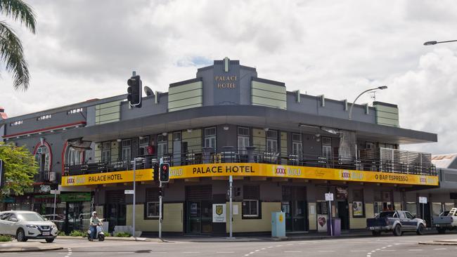 The Palace Hotel are collaborating with The Gallery Lounge for this years party.