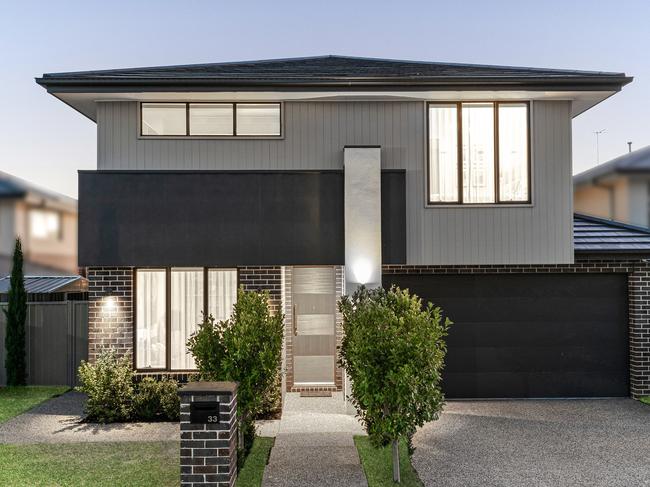 33 barnett ave, carrum downs - for herald sun realestate