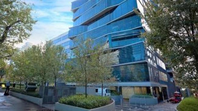 At the higher end of Melbourne’s rental market, a three-bedrom unit at St Kilda Rd, is listed for $2600 a week. Picture: realestate.com.au.