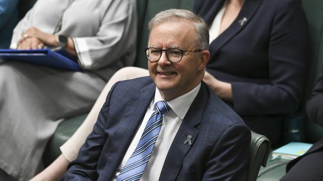 Prime Minister Anthony Albanese says rather than giving rebates, states and territories will administer the $1.5bn in bill assistance. Picture: NCA NewsWire / Martin Ollman