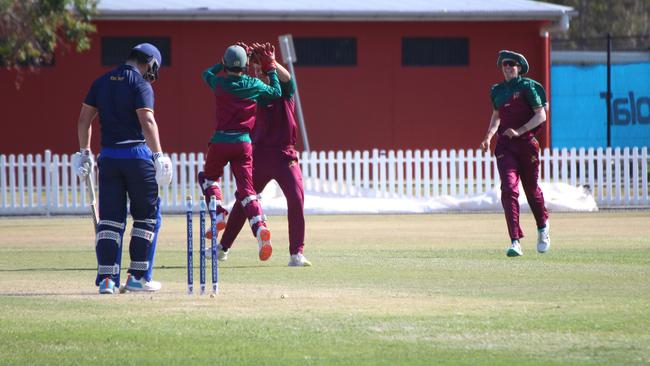 Taverners Queensland Boys Under 17 action between Norths and Redlands.