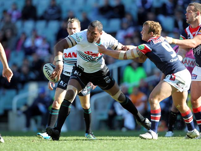 Jared Waerea-Hargreaves joins Petero Civoniceva as front-rowers to have played 300 NRL games. Picture: AAP Image/Action Photographics/Renee McKay