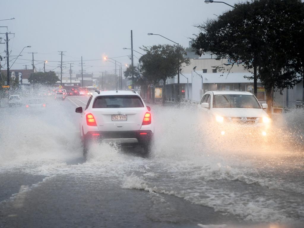 Qld weather: Wild storm rips through state’s southeast | news.com.au ...