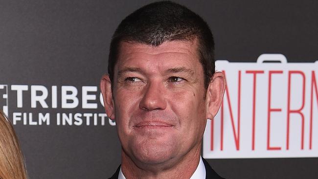 NEW YORK, NY - SEPTEMBER 21: Mariah Carey and James Packer attend "The Intern" New York Premiere at Ziegfeld Theater on September 21, 2015 in New York City. (Photo by Dimitrios Kambouris/Getty Images)