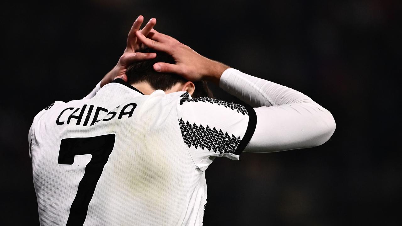 Juventus' Italian forward Federico Chiesa reacts after missing a goal opportunity during the Italian Serie A football match between Cremonese and Juventus on January 4, 2023 at the Giovanni-Zini stadium in Cremona. (Photo by Marco BERTORELLO / AFP)