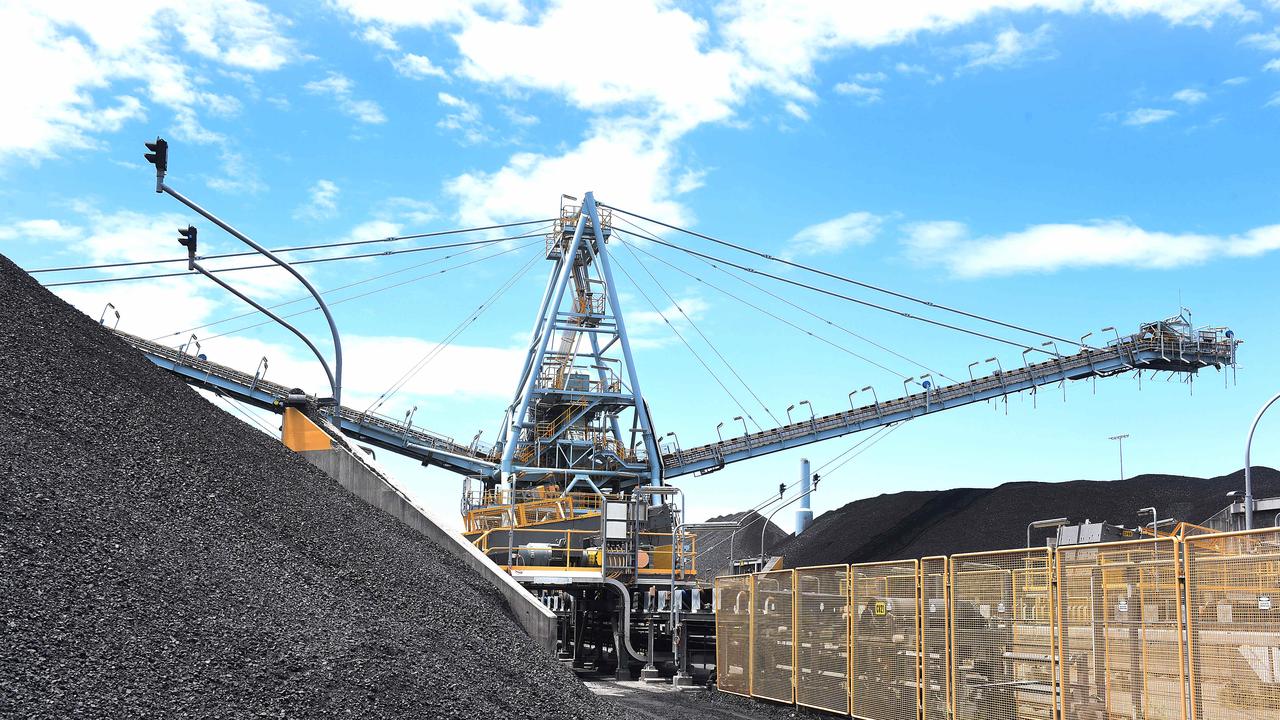 A new report from The Australia Institute found coal companies recorded windfall profits over 2021-22, with coal export revenue up $73B and companies profiting between $38B and $45B. Picture: John Gass / AAP