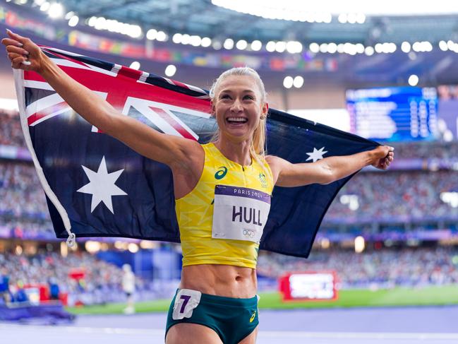 Jessica Hull won silver in the 1500m. Picture: Getty Images