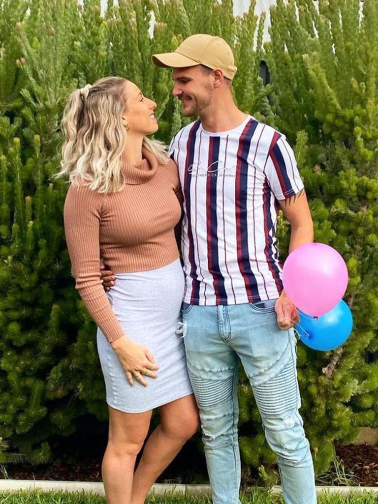 Deni Varnhagen announcing that she and her partner Jarrad Duthie are expecting a child. Picture Instagram.