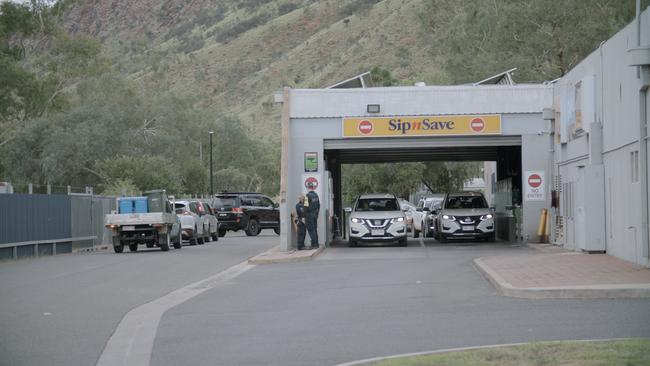 The Gap View Hotel drive-through bottleshop. Picture: Sam Boneham