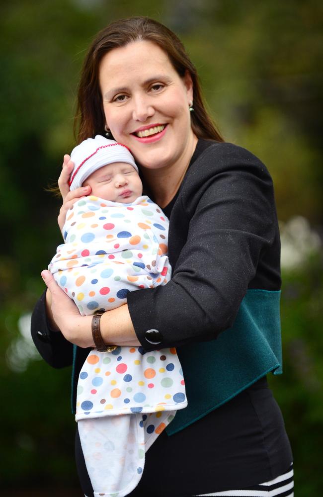 minister-kelly-o-dwyer-becomes-first-frontbencher-to-give-birth-while