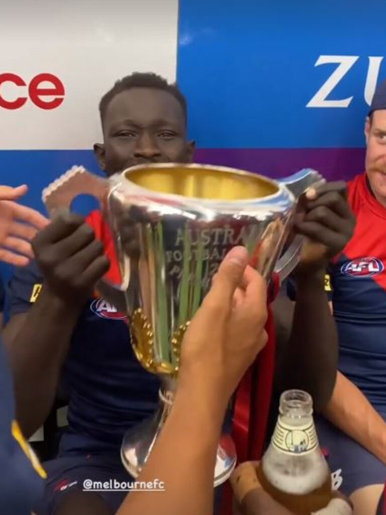 Majak Daw drinking it all in.