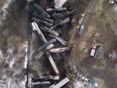  Ohio train derailment causes toxic chemical spill