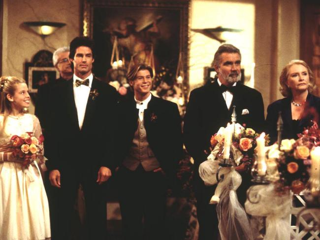 Agnes Bruckner with Ronn Moss, Jacob Young, John McCook and Susan Flannery.