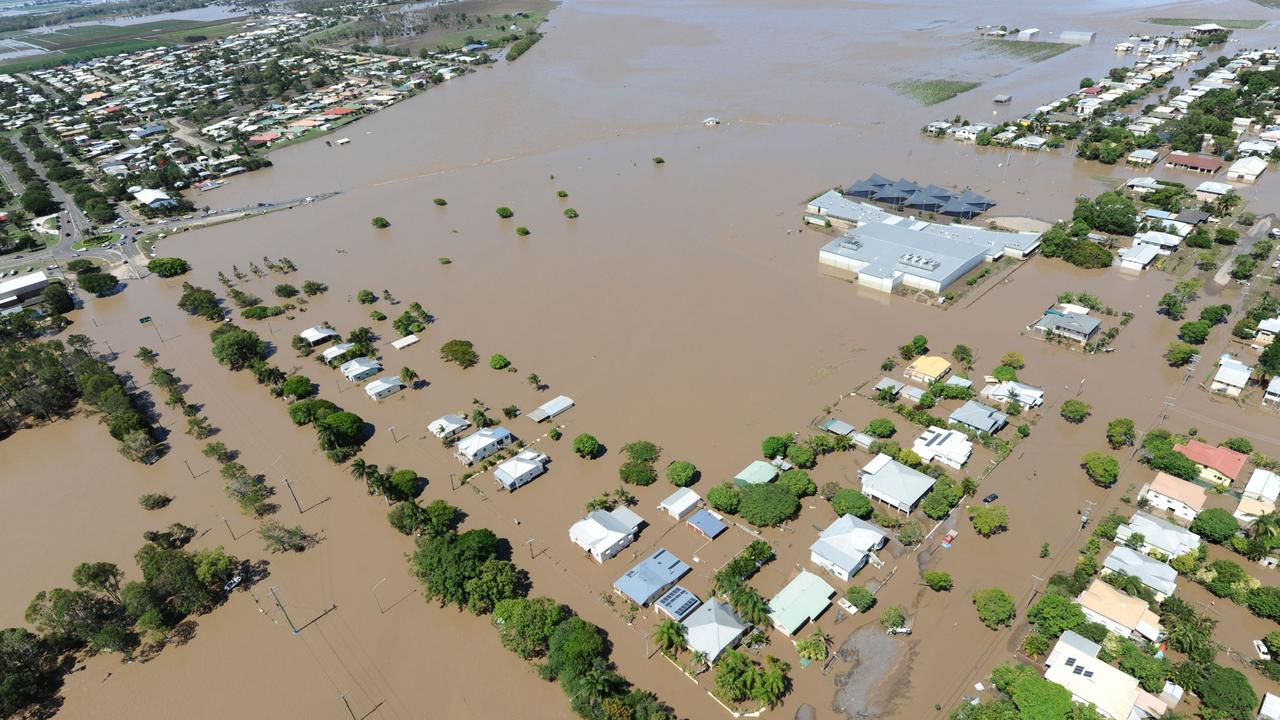 News Courier Mail 30.1.2013, Bundaberg Flood, Hinkler Ave, North Bundaberg where at least 2 house wre washed away by flood water. Photo Paul Beutel