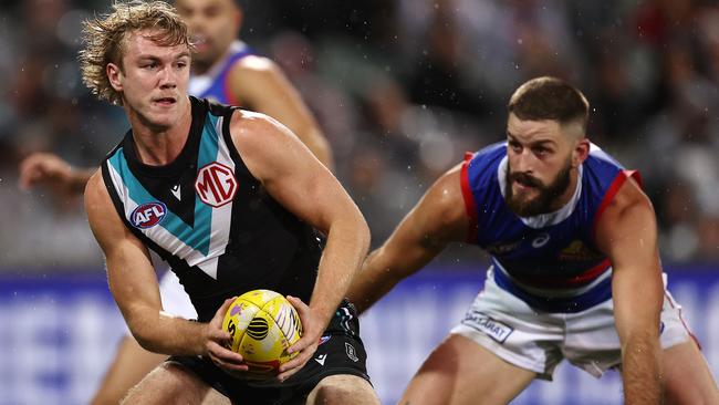 MELBOURNE . 15/04/2023.  AFL . Round 5. Gather Round.  Port Adelaide vs Western Bulldogs at the Adelaide Oval.  Jason Horne-Francis of the Power during the 2nd qtr.   . Pic: Michael Klein