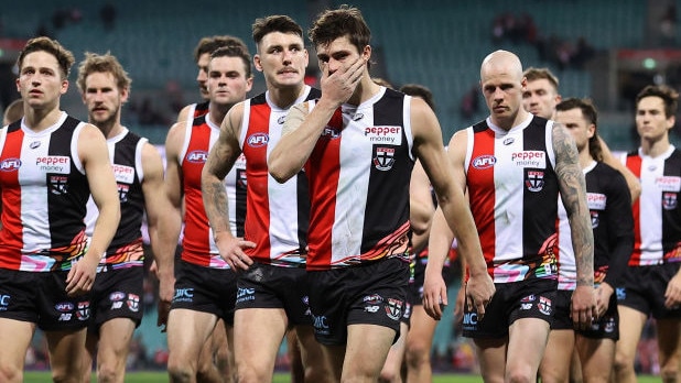 SYDNEY, AUSTRALIA - JUNE 25: Jack Steele of the Saints and team mates leave the field after losing the round 15 AFL match between the Sydney Swans and the St Kilda Saints at Sydney Cricket Ground on June 25, 2022 in Sydney, Australia. (Photo by Cameron Spencer/Getty Images)