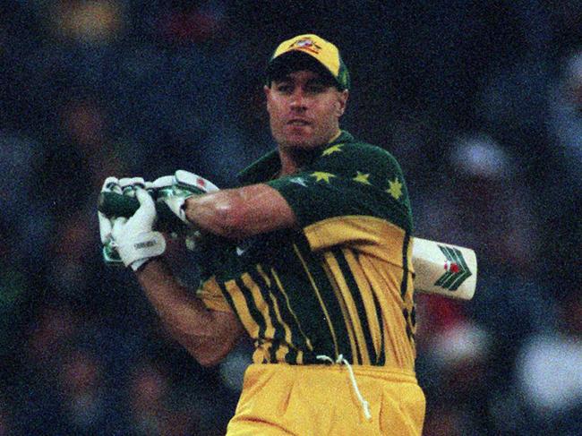 Cricketer Michael Bevan batting.Cricket - Australia vs New Zealand one-day international match at the MCG.  a/ct