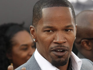 Jamie Foxx has told singer Miley Cyrus “to make a sex tape and grow up ...