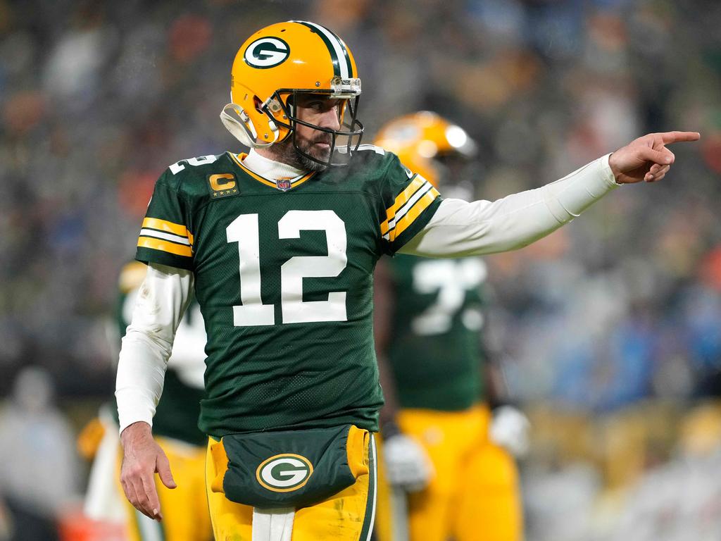 Aaron Rodgers traded to Jets in franchise-altering blockbuster