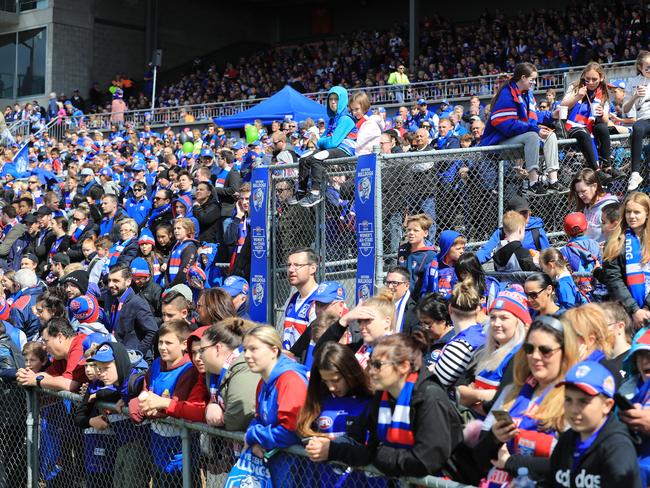 Punt Rd Oval will not cope with the size of the crowd that cheered on the Bulldogs last year. Picture: Alex Coppel