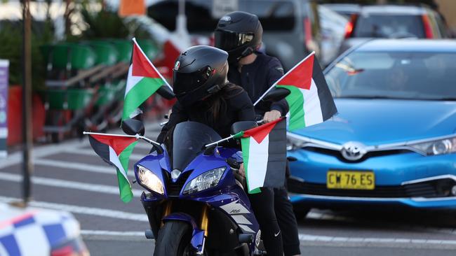 Julian Leeser has described vehicle convoys such as the one that went from Lidcome to Coogee were anti-Semitic. Picture: NCA NewsWire/ Dylan Robinson