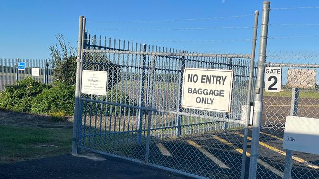 The glider landed safely at Maryborough airport at Gate 2.