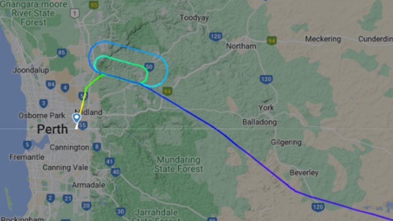 A Qantas flight heading from Melbourne to Perth was forced to land with just one engine. Picture: Flightradar24