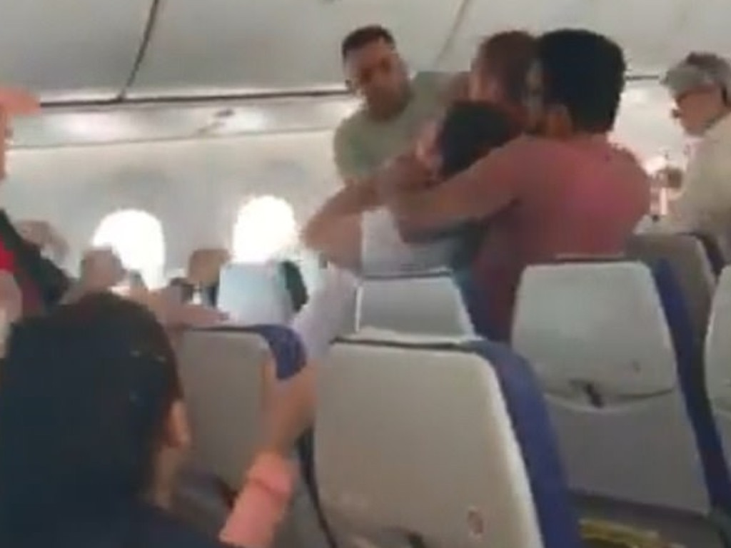 Australian man kicked off Scoot flight for slapping passenger, challenging  others to fight on Singapore to Manila trip