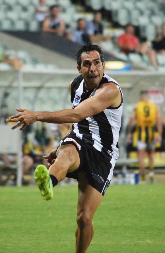 Former AFL champion Eddie Betts has been in fine goal kicking form early in the 2022-23 NTFL season. Picture: Alison McGowan/AFLNT Media