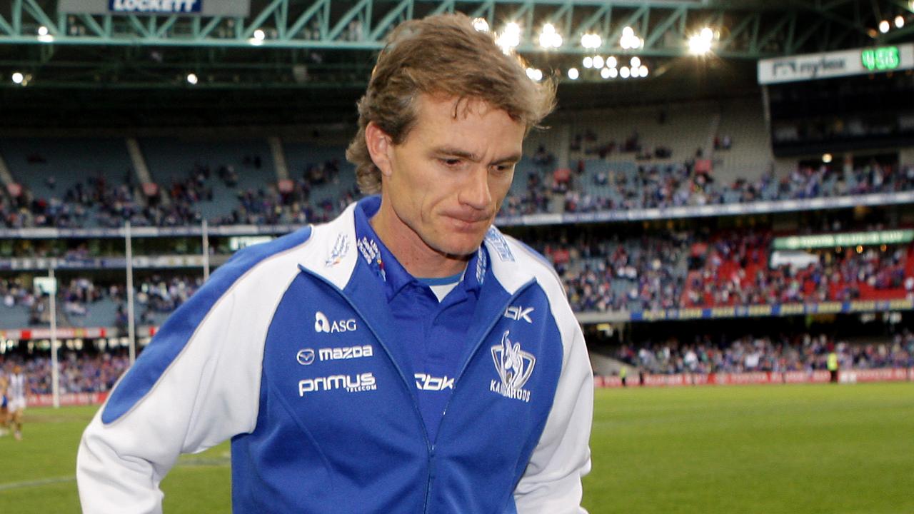 A group of influential North Melbourne people have united to support Dean Laidley.