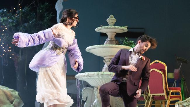 A slapstick moment between Susanna (Sofia Troncoso) and Figaro (Jeremy Kleeman). Photo Jade Ferguson