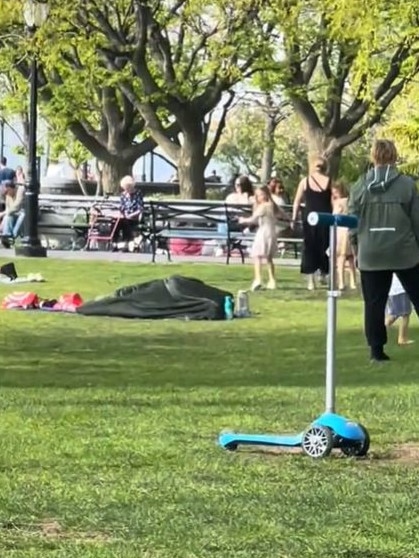 There were kids playing nearby on scooters and with balls. Picture: TikTok/@girlsorwomen