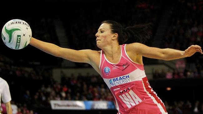 Thunderbirds captain Natalie von Bertouch intercepts as Adelaide beats Queensland in the 2013 ANZ Championship grand final.