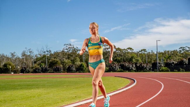 Katie Hayward - Athletics, 20km walk.. Photo: Christen Hill