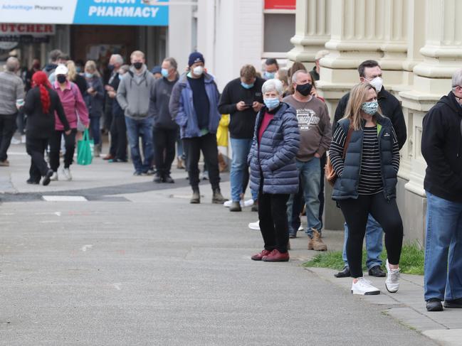 Hundreds of locals step up for coronavirus testing in Kilmore following a small outbreak at a town cafe. Picture: David Crosling