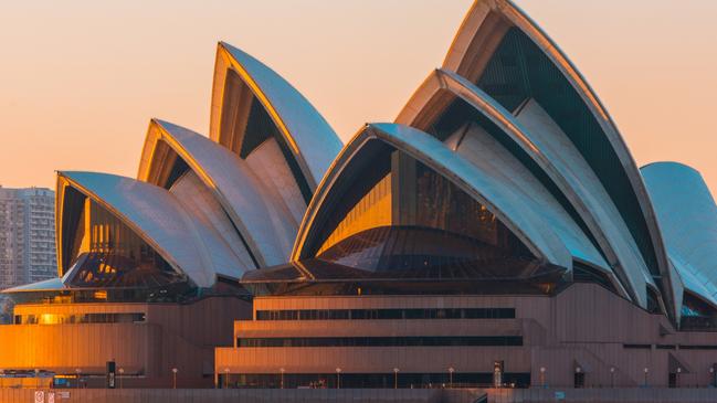 Sydney Harbour Kayak People kayaking in the morning at Sydney Harbour with Opera House on the background. Photo credit – iStock Escape 17 April 2022 Take a Boat