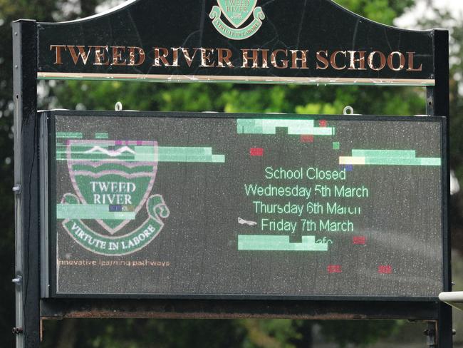 Schools close in Tweed Heads as the community braces for heavy rain ahead. Picture: NewsWire / Glenn Campbell