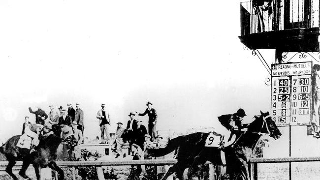 Phar Lap wins 1932 Agua Caliente in Tijuana Picture: Supplied